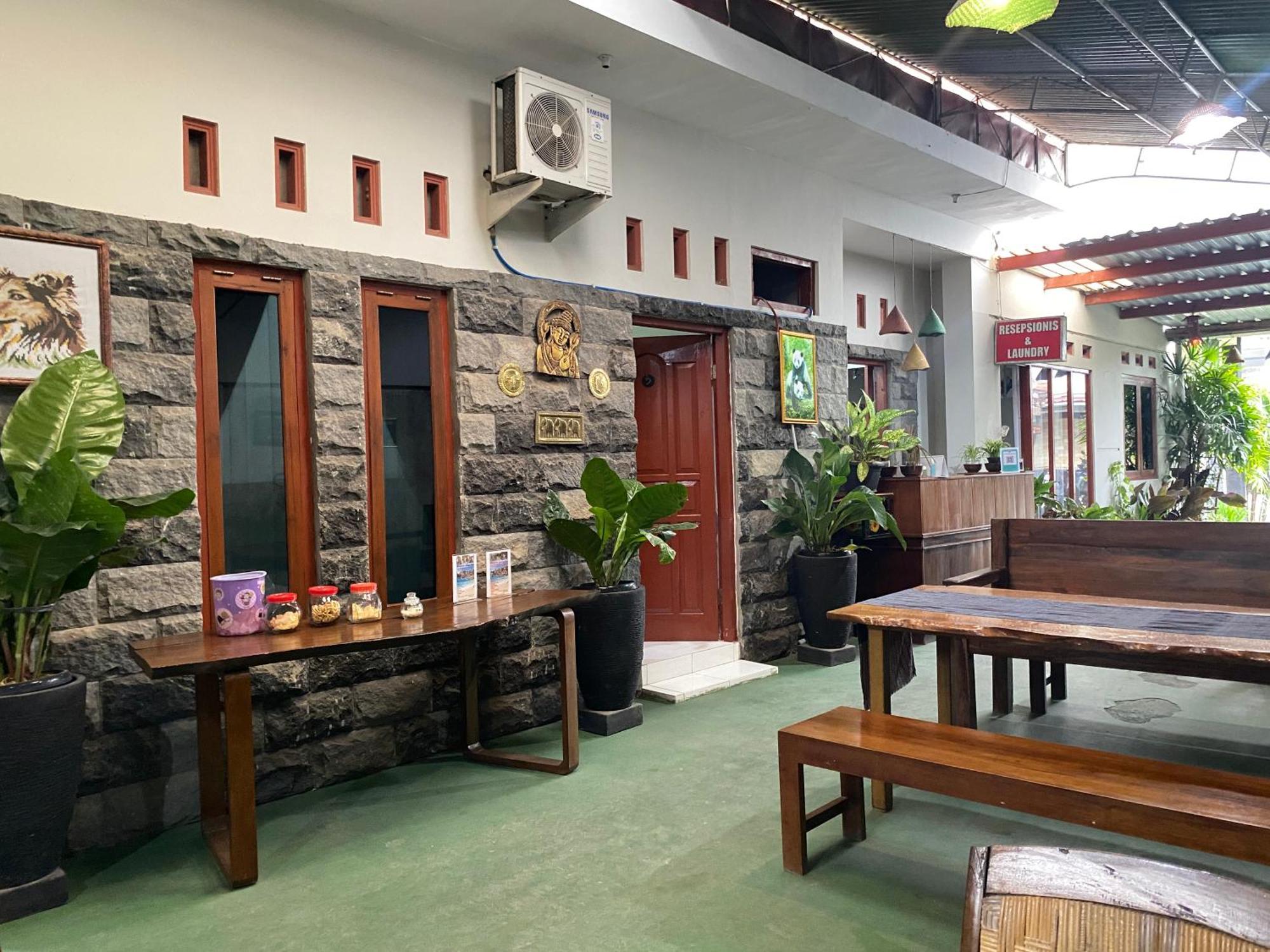Ada Homestay Магеланг Экстерьер фото