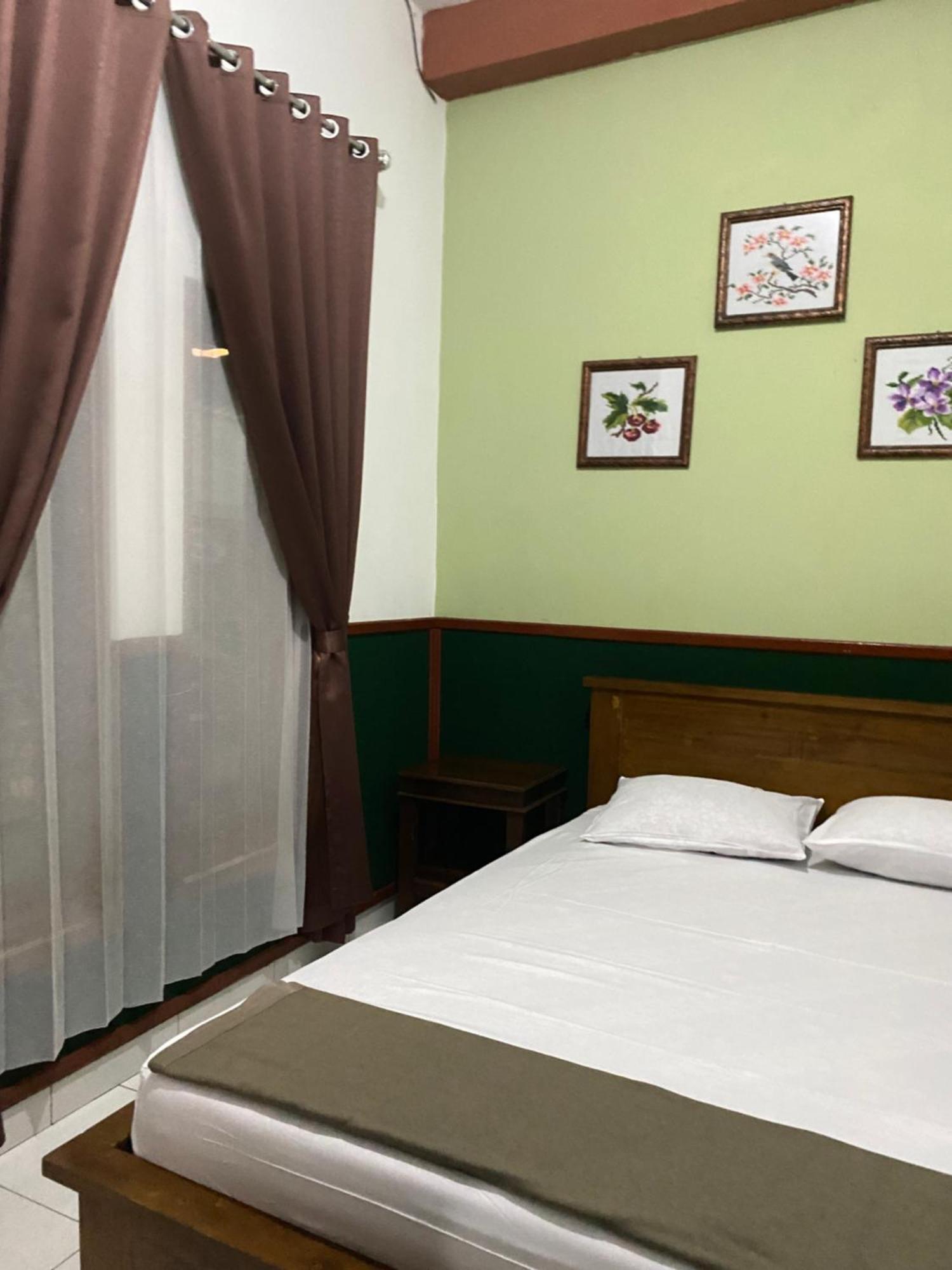 Ada Homestay Магеланг Экстерьер фото