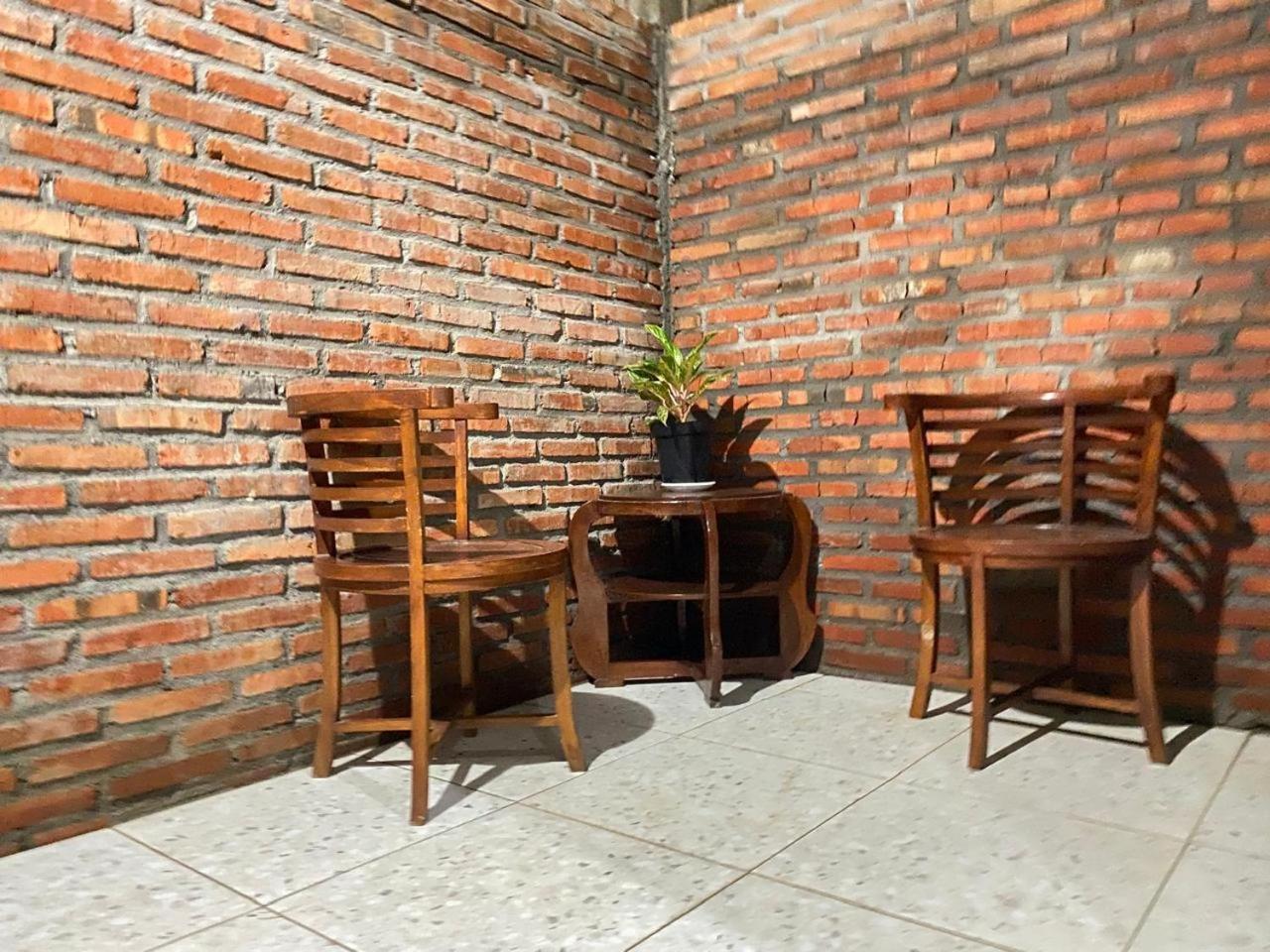Ada Homestay Магеланг Экстерьер фото