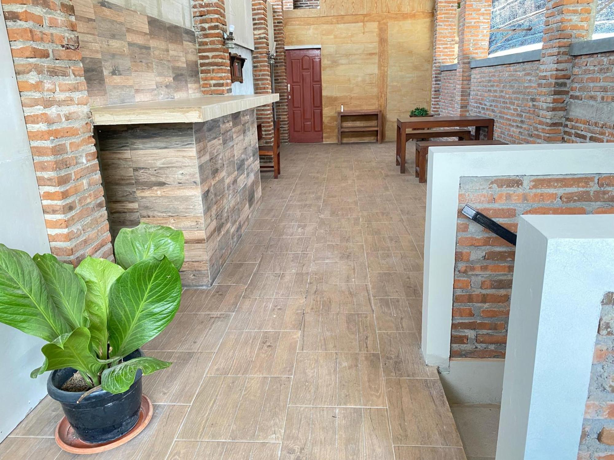 Ada Homestay Магеланг Экстерьер фото