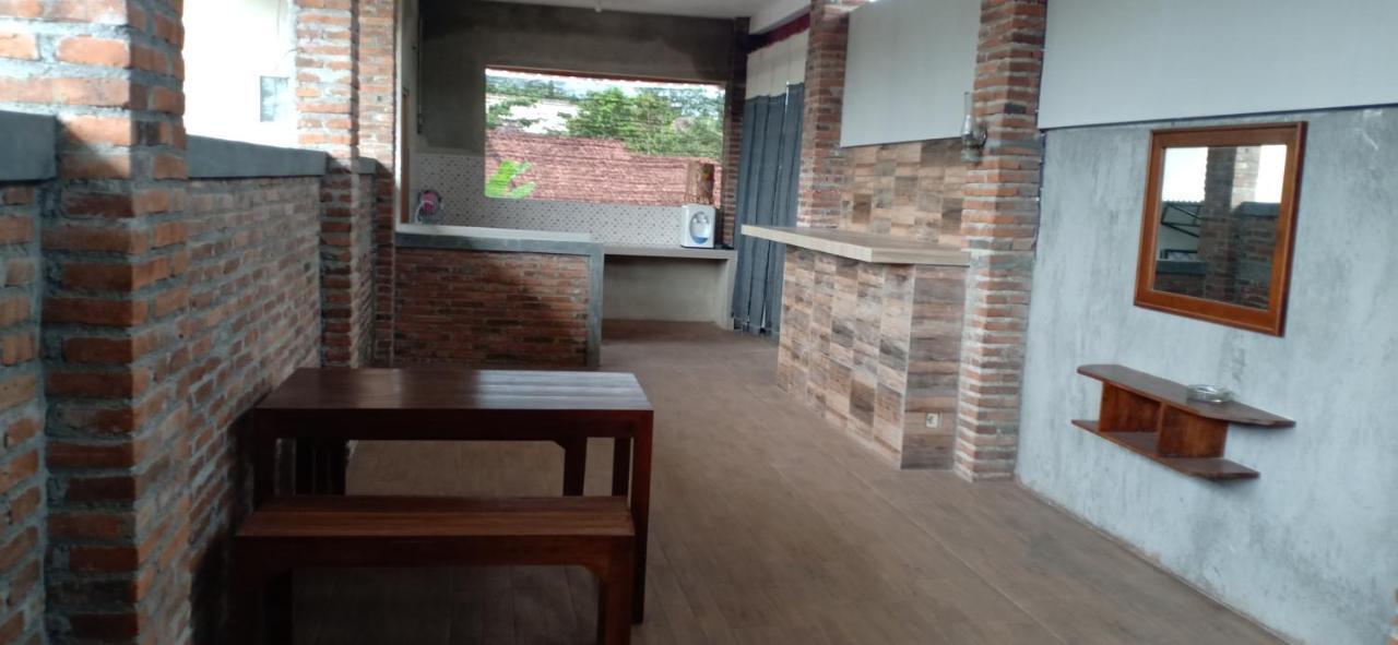Ada Homestay Магеланг Экстерьер фото